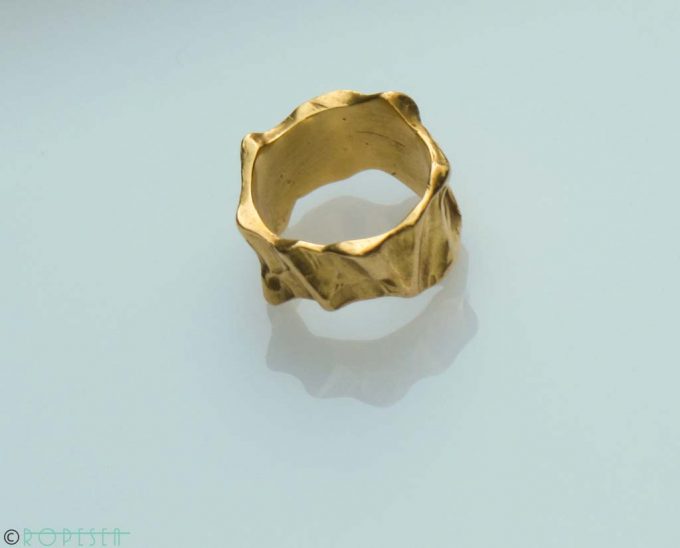 RopeSea-Handmade-sculpted-breakwater-rock-18k-gold-ring-jewelry-get th-sea-water-movement-and-textures-feeling-Unique-nautical-jewelry