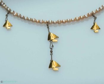 rope_sea_pink_pearls_PEARLA_COLLECTION_necklace_four_gold_plated_brass_sailing_boats
