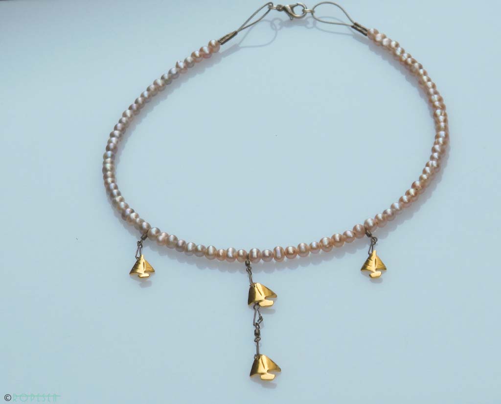 rope_sea_pink_pearls_PEARLA_COLLECTION_necklace_four_gold_plated_brass_sailing_boats
