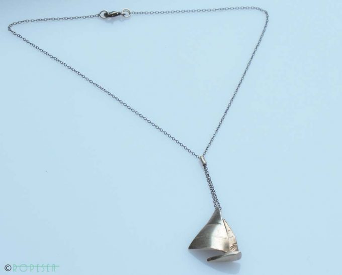 rope-sea-brand-silver-sail-yacht-necklace-handmade-sculpted-nautical-jewelry