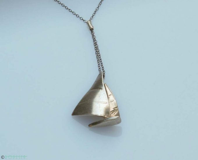 rope-sea-brand-silver-sail-yacht-necklace-handmade-sculpted-nautical-jewelry
