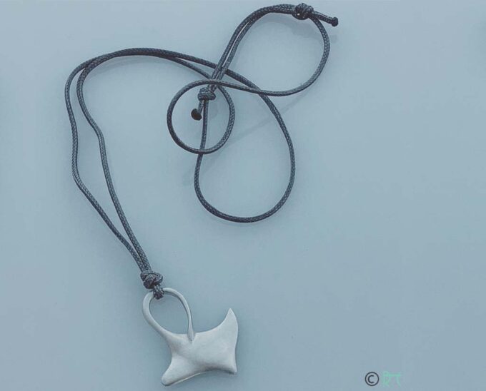 ropesea nautical jewelry big silver manta ray necklace