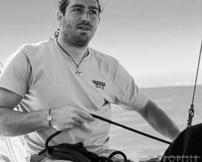 the Kite surfer Bar wolf wearing ropesea nautical jewelry big silver manta ray necklace in sailing activity